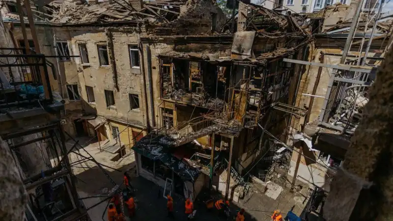 В Одесі розпочинають демонтаж будинків, зруйнованих російськими обстрілами
